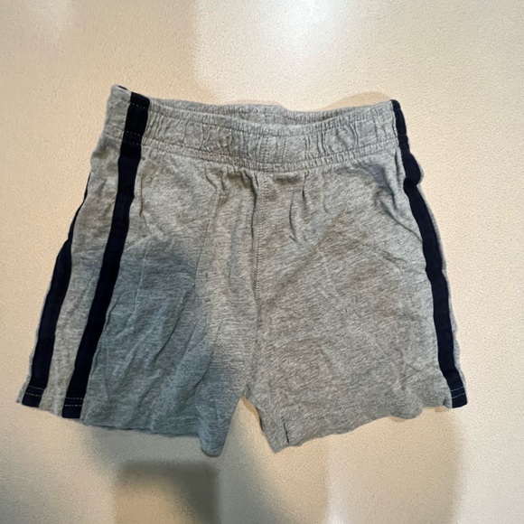 Boys 18-24 months athletic shorts - Picture 4 of 5